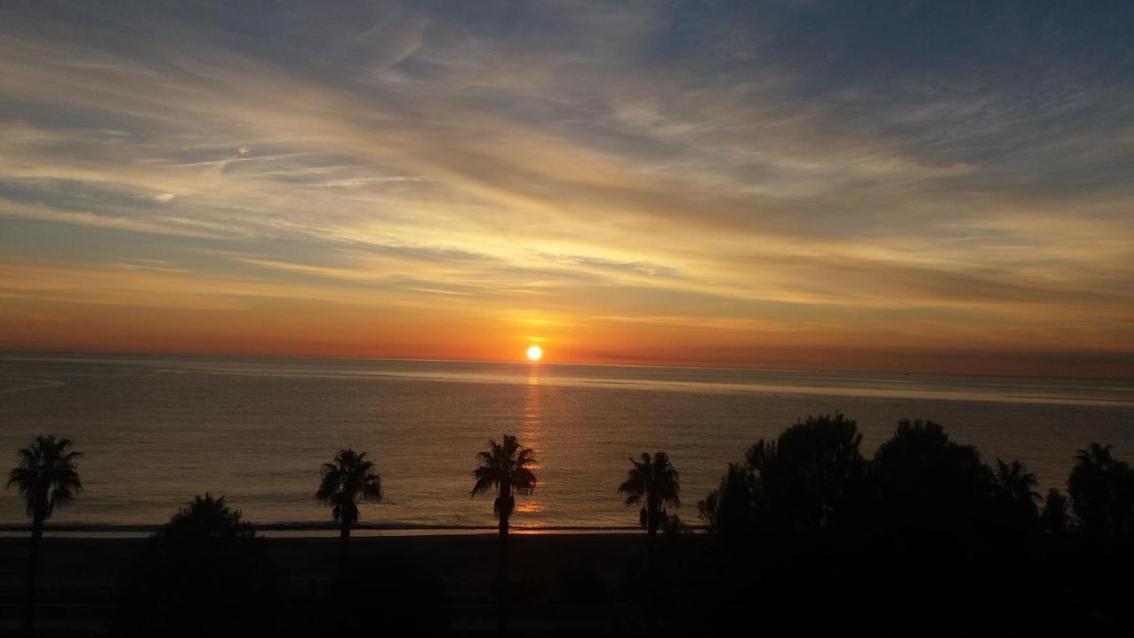 Sunrise Studio Miro, vistas jardín y mar Miami Platja  Exterior foto